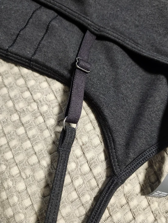 NEW Vuori Halo Essential Bra Medium Strappy Sports- Women - Picture 6 of 12